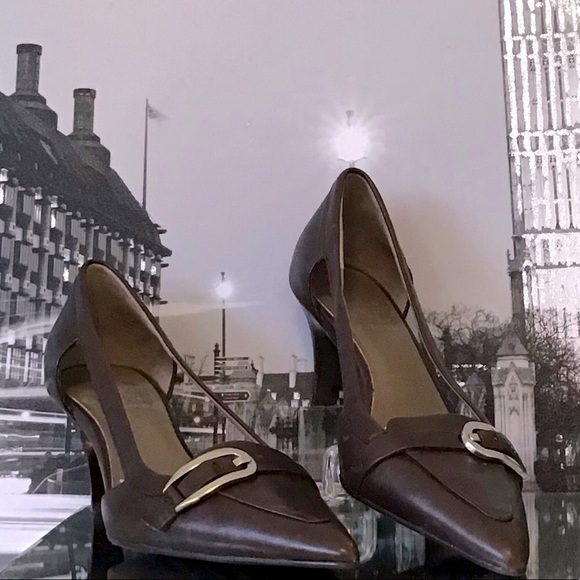 Circa Joan & David 365 Pointed Toe Kitten Heel - Picture 7 of 7